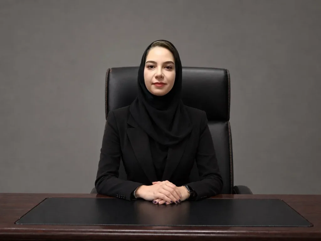 خانم عاطفه رحیم بخش - رئیس کمیته آموزش